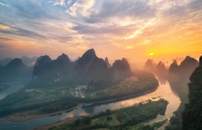 Mountains & rivers